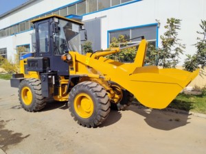 Chargeuse frontale neuve et durable de marque chinoise, 2 tonnes, petite chargeuse 618D SEM618D, <span class=keywords><strong>mini</strong></span>-chargeuse sur pneus de 1,8 tonne avec grappin à bois à vendre - Product Image 4