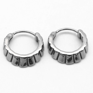 Pendientes de aro yunique de acero de titanio unisex, joyería de diseño geométrico redondo de acero inoxidable 316 - Product Image 1