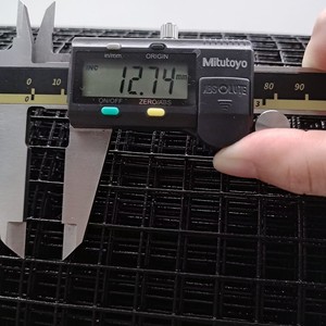 Kit de malla de prevención de aves con panel solar para techo de Paloma con revestimiento de PVC negro - Product Image 5