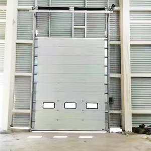Portes <span class=keywords><strong>de</strong></span> <span class=keywords><strong>garage</strong></span> coulissantes verticales résidentielles isolées en polyuréthane pour usage intérieur Portes industrielles <span class=keywords><strong>de</strong></span> <span class=keywords><strong>grande</strong></span> <span class=keywords><strong>hauteur</strong></span> en acier au design moderne - Product Image 2