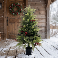 Grand arbre de Noël artificiel en pin blanc sur pied avec pommes de pin et baies rouges, décoration extérieure pour jardin, porche avant et cour arrière