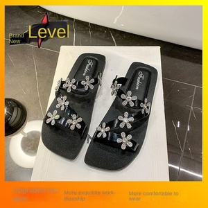 Nouveau design explosif pour sandales pour femmes en été et automne 2025, pantoufles en strass - Product Image 6