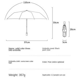 Pequeño logotipo impreso fresco publicidad paraguas de tres pliegues para hombres/mujeres 190T <span class=keywords><strong>protector</strong></span> <span class=keywords><strong>solar</strong></span> a prueba de viento mango de madera para regalos de negocios - Product Image 2