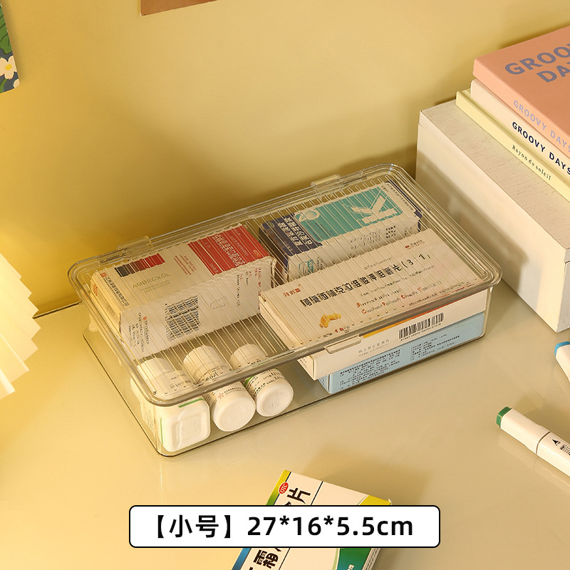 Boîte à médicaments de petite taille et très épaisse
