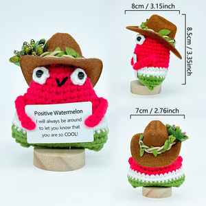 Adorabile Bambola Lavorata a Maglia, Ornamento Creativo da Scrivania, Idea Regalo Dolce - Product Image 6