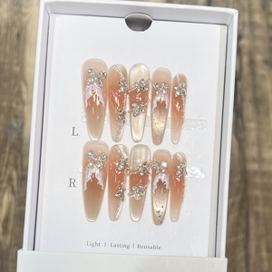 Presse longue nue chic sur les ongles-faux ongles en forme de cercueil amande-colle de haute qualité sur les ongles pour les femmes - Product Image 3