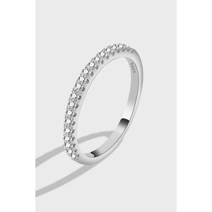 工場の925スターリングシルバーシングルロウダイヤモンドリングニッチデザインシンプルスタック可能な婚約指輪女性のウェディングギフトパーティー - Product Image 1