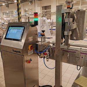 Can hattı kola suyu bira Soda tarih kodu müfettiş her türlü mürekkep püskürtmeli/HDPE PVC boru/uçan Fiber lazer kodlama yazıcı 36000 CPH - Product Image 1