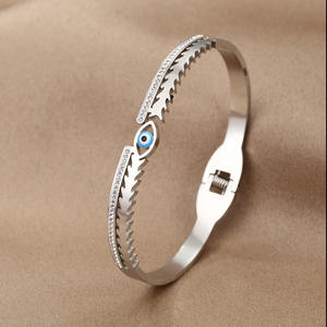 Bracelet de luxe de haute qualité en or, argent et diamant bleu, motif œil turc, en acier titane et zircon, pour femmes et jeunes filles - Product Image 5