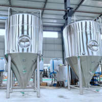 Fermenteur industriel de bière et de vin en acier inoxydable d'une capacité de 1000L à 5000L avec dispositif de refroidissement automatique Restaurants certifiés ISO