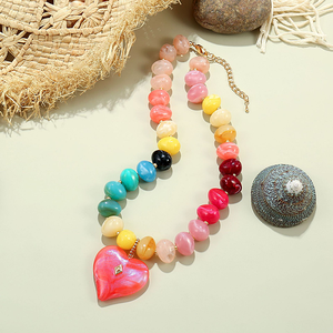 <span class=keywords><strong>Collana</strong></span> Boho <span class=keywords><strong>con</strong></span> Perline Acriliche Arcobaleno e Ciondolo a <span class=keywords><strong>Cuore</strong></span> <span class=keywords><strong>Grande</strong></span> Placcato Oro, Trendy e Vistosa per Feste e Vacanze - Product Image 6