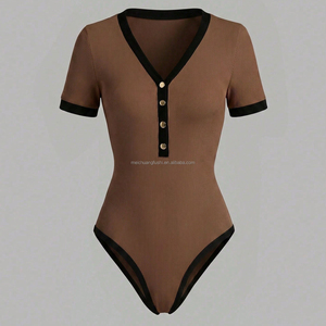 Combinaison en tricot côtelé à bordure contrastée personnalisée pour femmes - Product Image 4