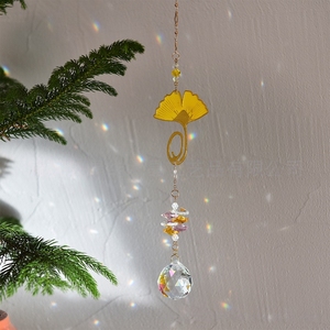 Ciondolo Decorativo a Forma di Girasole, Foglia di Ginkgo e Quadrifoglio con Cristalli, Acchiappasole e Campanella a Vento, Decorazione da Appendere per Balcone e Camera da Letto - Product Image 6