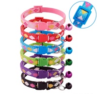 Collier pour animaux de compagnie imprimé dessin animé avec clochette, collier classique pour chat, accessoires d'extérieur, vente en gros, collier mignon pour chien, petits cadeaux
