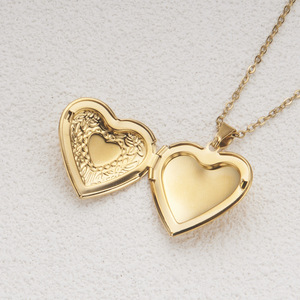 Personalized Heart Locket Necklace Stainless Steel Vintage Floral Engraving Custom Photo Text Insertion Necklaces - Product Image 4