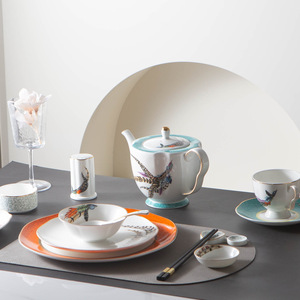 ชุดจานชามข้าวในครัวเรือนชุดเครื่องใช้บนโต๊ะอาหารแนวโบนไชน่าแบบยุโรป - Product Image 3