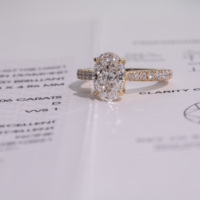 Bague de fiançailles solitaire en diamant de laboratoire ovale allongé, demi-alliance fine, avec diamant de laboratoire IGI