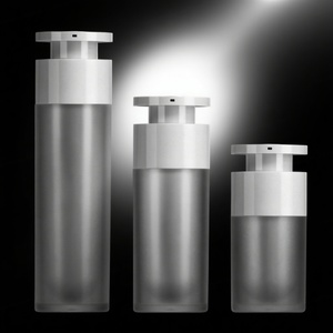 Flacon cosmétique rechargeable sans air antidérapant de 30 ml et 50 ml avec pulvérisateur pour crème - Product Image 4