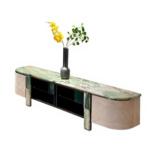 Console TV en marbre veiné de luxe moderne sur mesure GOLDKING, portes matelassées beige, piliers verts, style Art Déco, panneau CNC pour salon - Product Image 3