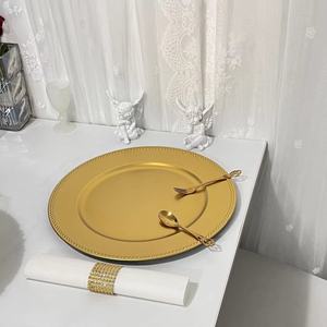 Assiette à fruits irrégulière haut de gamme, peinte à la main, style rétro, or brillant, pour banquets de mariage, tendance <span class=keywords><strong>2022</strong></span> - Product Image 4