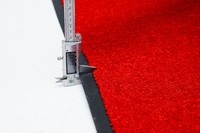 Maßgefertigte Schwerlast-Gewerbe-Teppichmatte - Nylonflor mit PVC-Rücken, Rote Eingangsmatte für Innen- und Außenbereich, Rutschfest und Langlebig