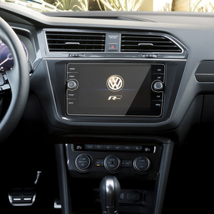 Para 2024 <span class=keywords><strong>2023</strong></span> 2022 2021 <span class=keywords><strong>VW</strong></span> Volkswagen <span class=keywords><strong>Tiguan</strong></span> Atlas accesorios 2020 2019 2018 SE SEL <span class=keywords><strong>r</strong></span>-<span class=keywords><strong>Line</strong></span> GPS para coche Protector de pantalla de cristal - Product Image 1
