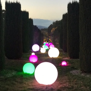 <span class=keywords><strong>Led</strong></span> phát sáng bóng ánh sáng có thể sạc lại RGB màu thay đổi hình cầu đèn điều khiển từ xa không thấm nước cho công viên bãi cỏ Giáng sinh - Product Image 3