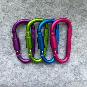 Mosquetón de Aleación de Aluminio Tipo D, Capacidad de Carga de 5 kN, Gancho de Colores para Mochila, Accesorio Multifuncional con Hebilla de Liberación Rápida - Product Image 2