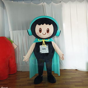 Costume de mascotte en peluche unisexe à thème garçon mignon, avec cape et écouteurs, super doux, pour fête d'anniversaire et cosplay - Product Image 1