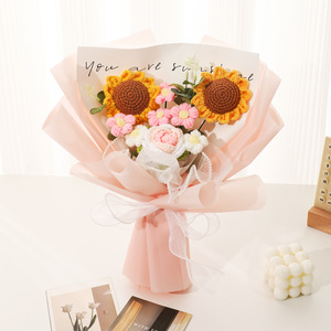 Bouquet de fleurs artificielles au crochet en forme de tournesol et de rose, fait main, pour cadeaux de la Saint-Valentin (vente en gros) - Product Image 2