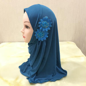 2026 Dubai Islamischer Traditioneller Einfarbiger Satin-Baumwoll-Hijab Ethnische Schals Kopftuch für Mädchen im Alter von 2-7 Jahren mit 2 - Product Image 5