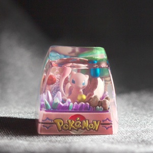 Keycap artisanal en résine imprimé en 3D, design transparent rétroéclairé, double couche CNC, thème Pokémon Mew - Product Image 1