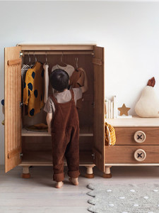 Armoire pour enfants en bois massif de style nordique simple, avec plusieurs compartiments, pour chambre d'enfant - Product Image 4