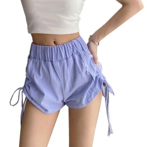 Shorts de sport athlétiques pour femmes personnalisés, taille mi-haute élastique, décontractés, pour le jogging et la course à pied, motif tendance, coupe ajustée - Product Image 1