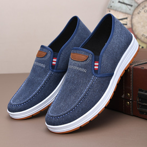 Zapatillas casuales de lona transpirables estilo Pekín antiguo para <span class=keywords><strong>hombre</strong></span>, de suela blanda, tipo papá, con patrón sólido y forro de algodón para primavera, de <span class=keywords><strong>outlet</strong></span> de fábrica. - Product Image 1