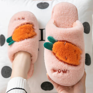 Chaussons en forme de carotte pour femmes, chaussures d'intérieur mignonnes, en peluche, dessin animé, hiver, maison, femme, confortables - Product Image 5