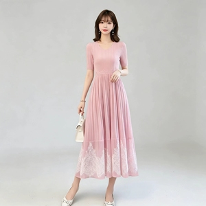 Consegna Rapida, Vendita all'Ingrosso: Abito Plissettato Vintage Nero in Pizzo per Donna, Vestito Estivo Patchwork Ampio a Linea A, Abito Plissettato Stile Miyake - Product Image 4