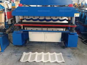 Tuile trapézoïdale et vitrée de nouveau Style formant la machine Machine à tôle de toiture monocouche pompe à moteur automatique en tôle - Product Image 2