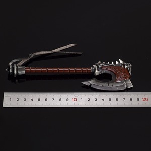World of Warcraft <span class=keywords><strong>WOW</strong></span> Toys Hacha Miniatura de Aleación de Zinc Gorehowl 18.5cm 142g Adornos Metálicos - Product Image 4