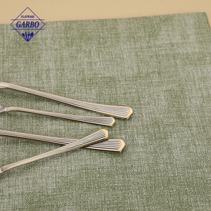 Set di posate in acciaio inossidabile 201 con 5 modelli, design dorato, posate con motivo a strisce, design moderno, forchetta da cena, cucchiaio da tè - Product Image 4