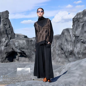 طقم سترة محبوكة متعددة الطبقات + فستان صوفي، صوف وكشمير، ياقة على شكل V، بدون أكمام مع حواف خام - Product Image 1