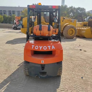 For Diesel Heavy Duty Forklift 3Ton 4.5M 3 Stage Mast Side Shift Non-slip Off-road Tires Japanese Design 7FD30 Forklift - Product Image 2