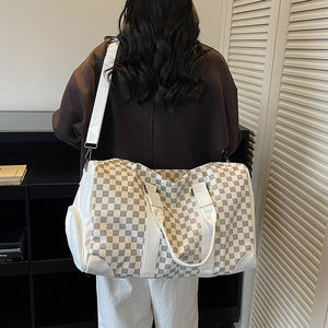 लक्जरी चमड़े के डफ़ल डिजाइनर उच्च गुणवत्ता वाले pसप्ताहांत वाटरप्रूफ महिला पुरुष कस्टम लोगो डफ़ल यात्रा बैग - Product Image 3