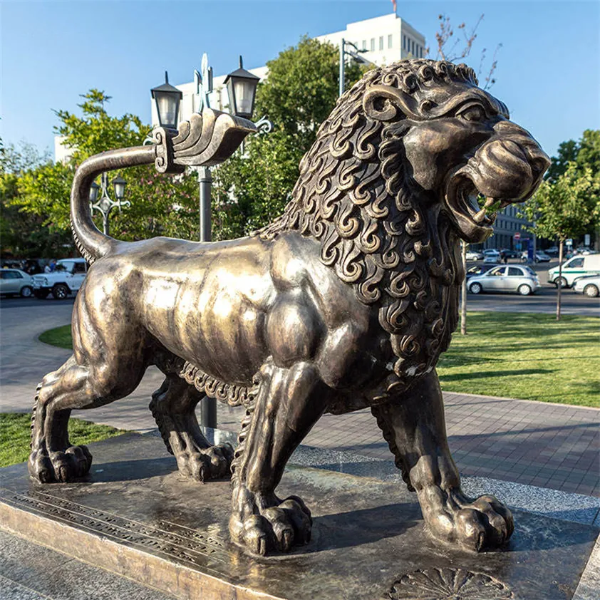 Patung Singa perunggu buatan tangan, dekorasi taman luar ruangan ukuran hidup