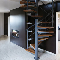 Escalier en colimaçon Prima pour villa intérieure, luxe moderne, en acier commercial durable, sur mesure, haut de gamme, avec main courante, escalier circulaire à plateforme