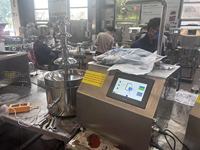 Machine à tempérer le chocolat en acier inoxydable de 5,5 L à commande numérique pour usage commercial