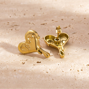 Ensemble de colliers en acier inoxydable en forme de cœur, plaqué or 18 carats, bijoux tendance pour l'été - Product Image 2