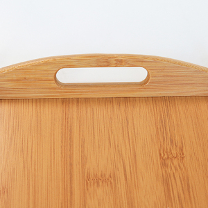 접이식 다리와 손잡이가 있는 소파 베드 노트북 책상 스낵 & 조식용 친환경 대나무 트레이 - Product Image 4