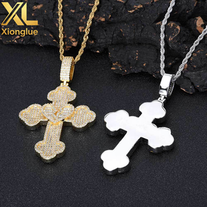 Nouveau Collier Pendentif Croix Cœur Plaqué Or Grande Taille Entièrement Pavé de Zircons Cubiques CZ Style Hip Hop pour Hommes et Garçons - Product Image 5