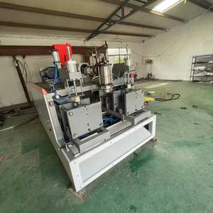 Macchina per Soffiaggio Plastica a 4 Cavità Completamente Automatica per Lavorazione Gomma - Product Image 2